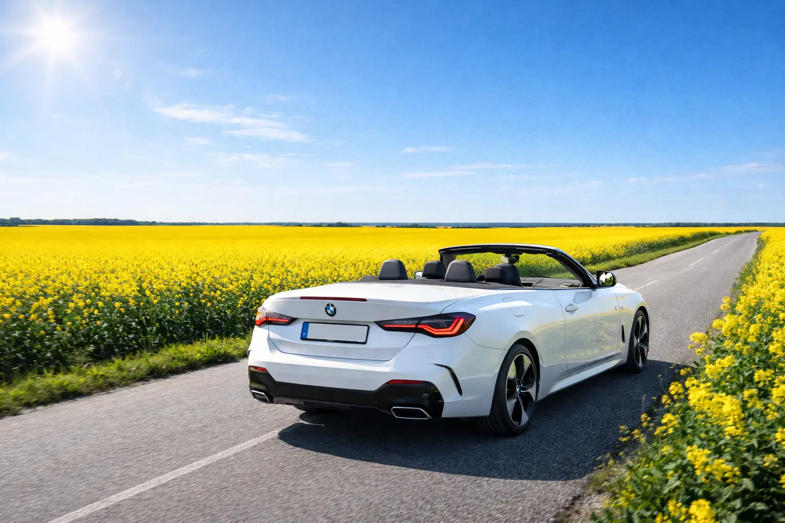 Cabriolet för sommarkörning nära Malmö